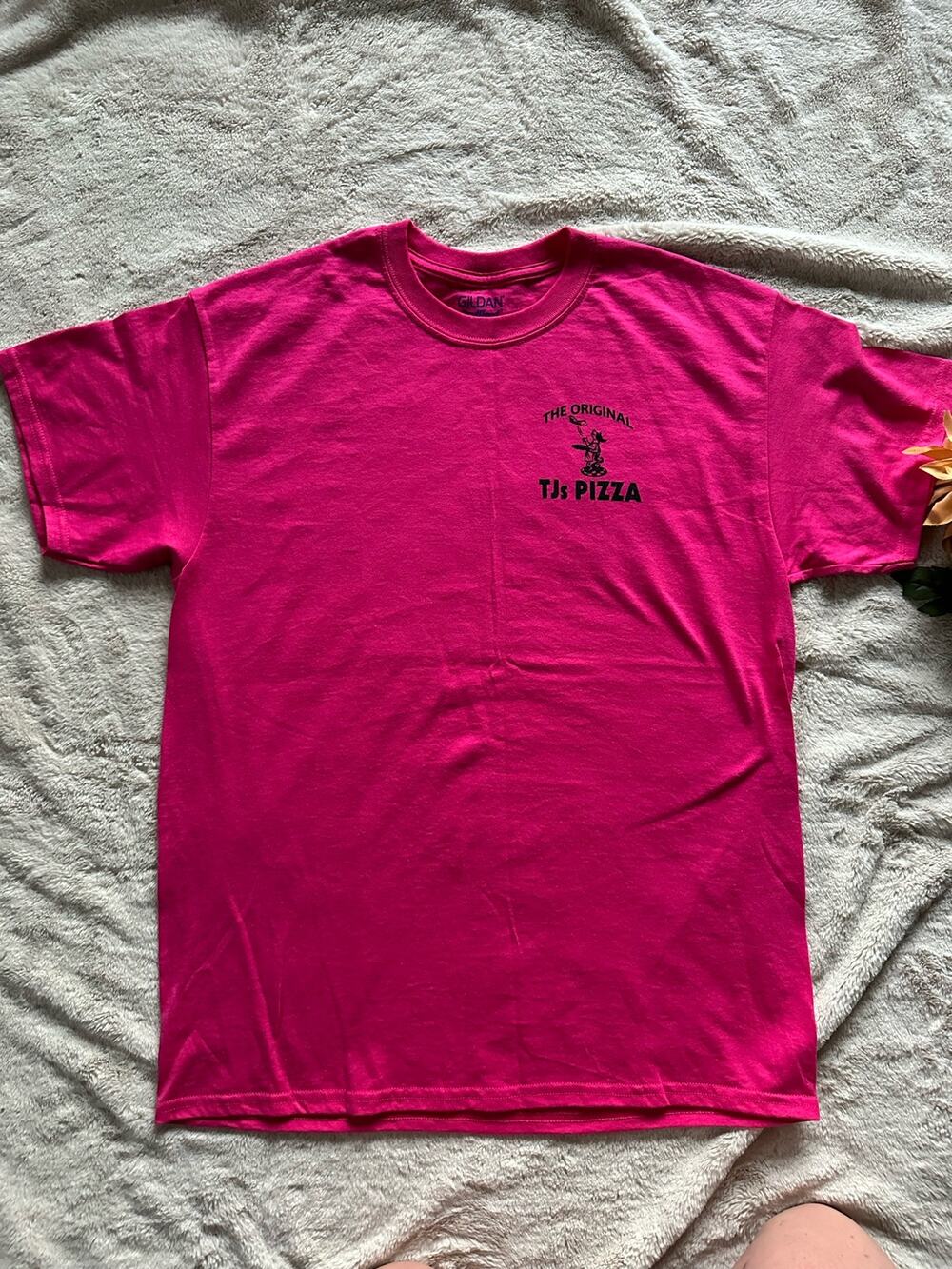 TJ's Pizza Clermont Iowa T-shirt Size Large